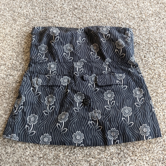 Tuckernuck Black Floral Marnie Top - Picture 3 of 11